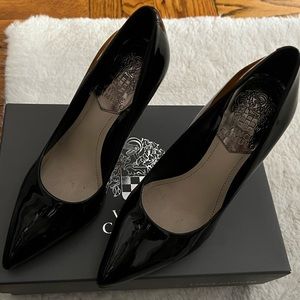 Lightly used Vince Camuto Kain pumps